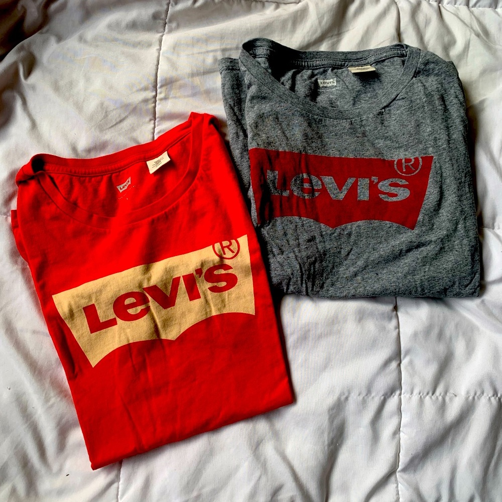 Levi Shirt size small